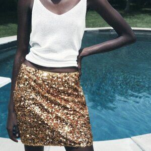NWT GOLDEN SEQUIN MINI SKIRT ZW COLLECTION